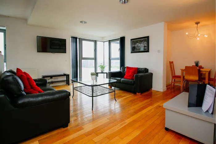 Penthouse - 3 Bedroom Apartments